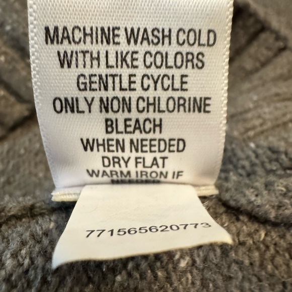 Croft & Barrow Women's Charcoal Sweater with White Collar - Picture 8 of 8